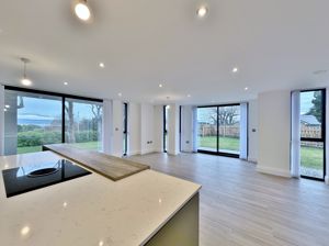 Photo 9- click for photo gallery